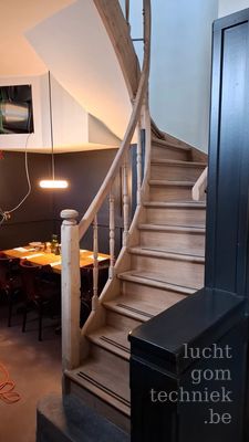 houtafwerking/cafe-Sjiek-Maastricht-4.jpg